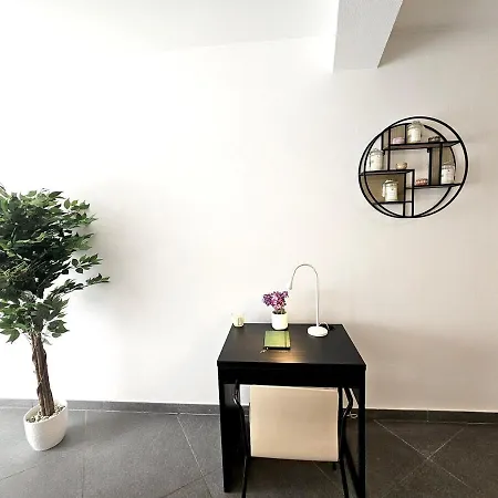 Well-appointed 2br Flat With Terrace&parking-hol127 룩셈부르크