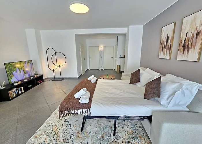 Well-appointed 2br Flat With Terrace&parking-hol127 Apartment Luxemburg