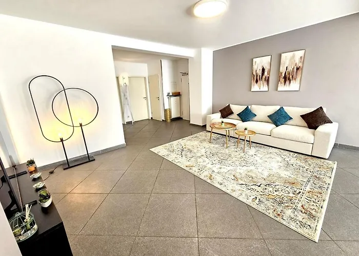 Well-appointed 2br Flat With Terrace&parking-hol127 Apartment Luxemburg