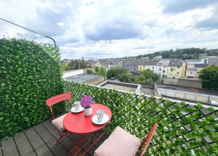 Appartamento Well-appointed 2br Flat With Terrace&parking-hol127