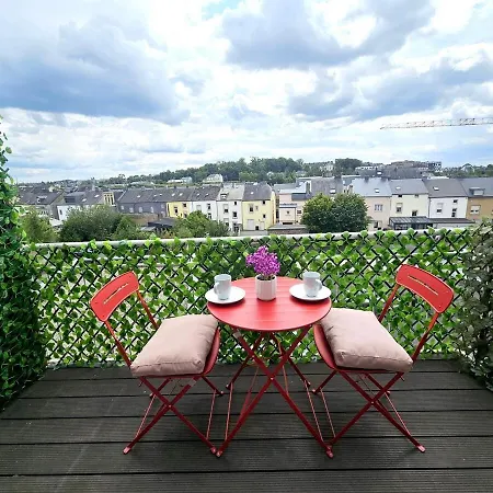 Well-appointed 2br Flat With Terrace&parking-hol127 * Luksemburg